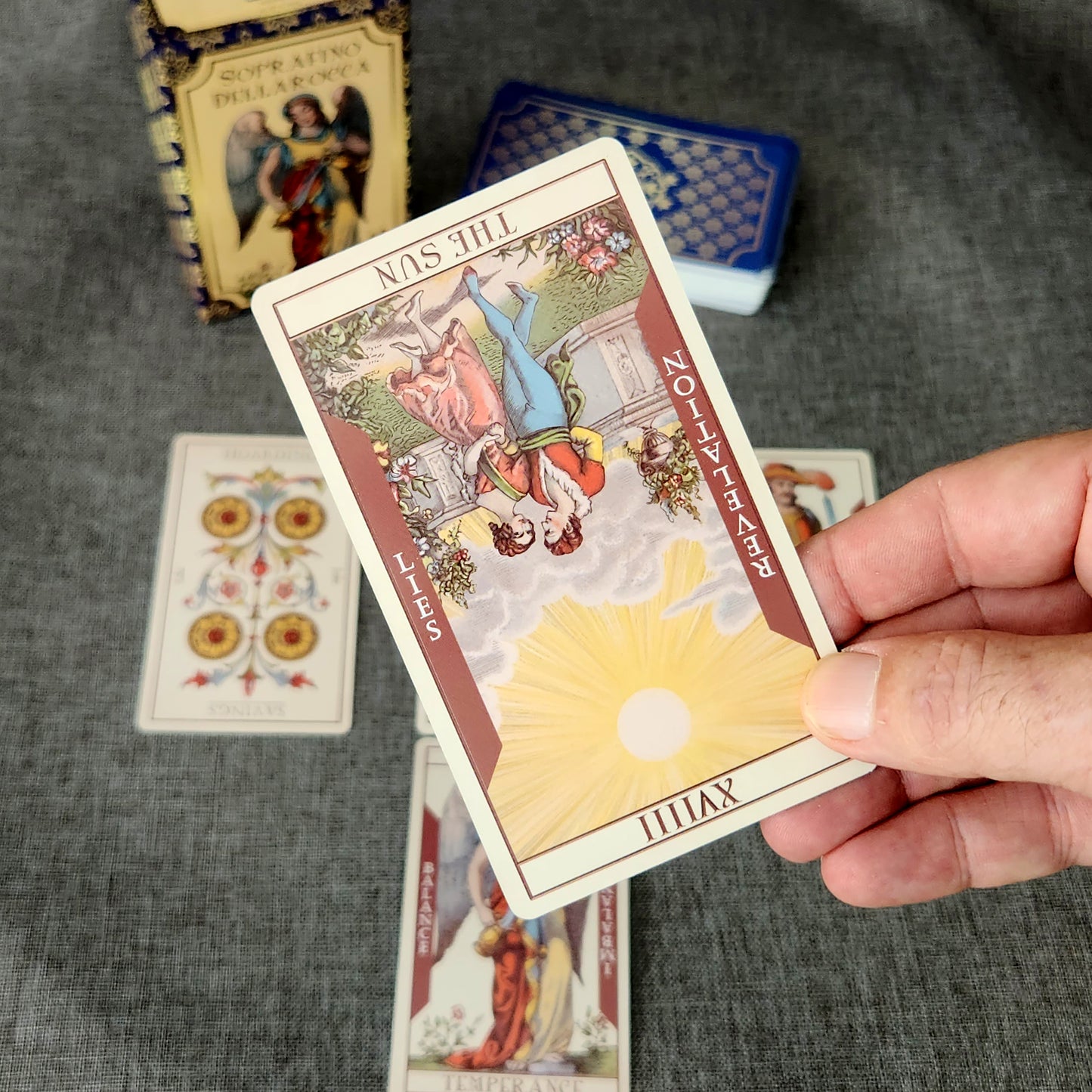 Soprafino Dellarocca Tarot